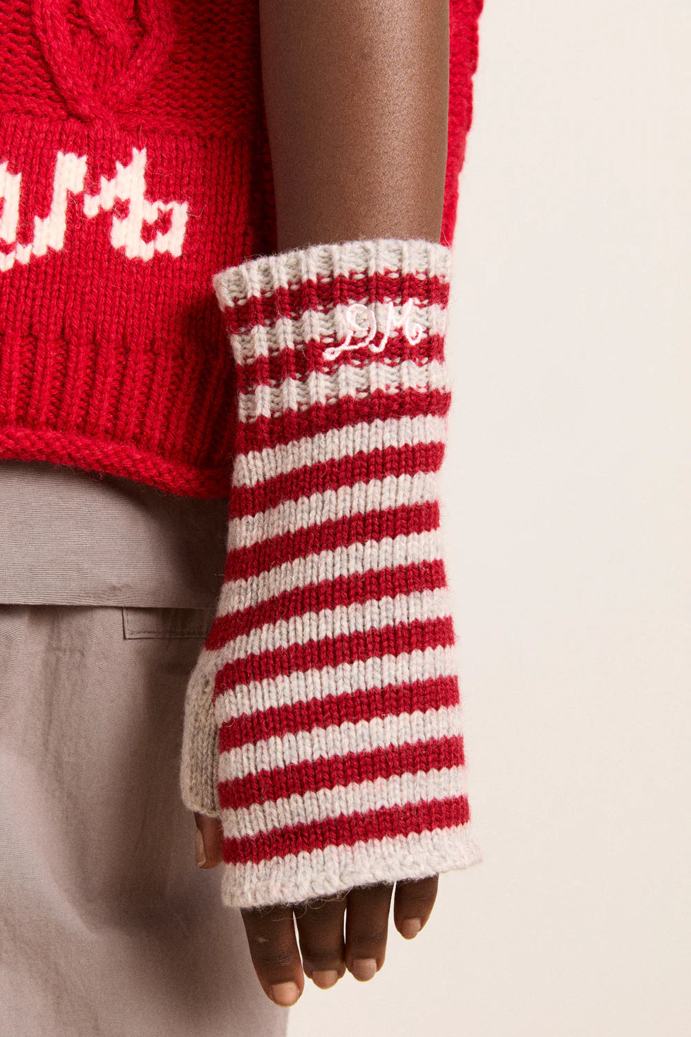 Damson Madder - Stripe Mittens, Red/Grey Stripe