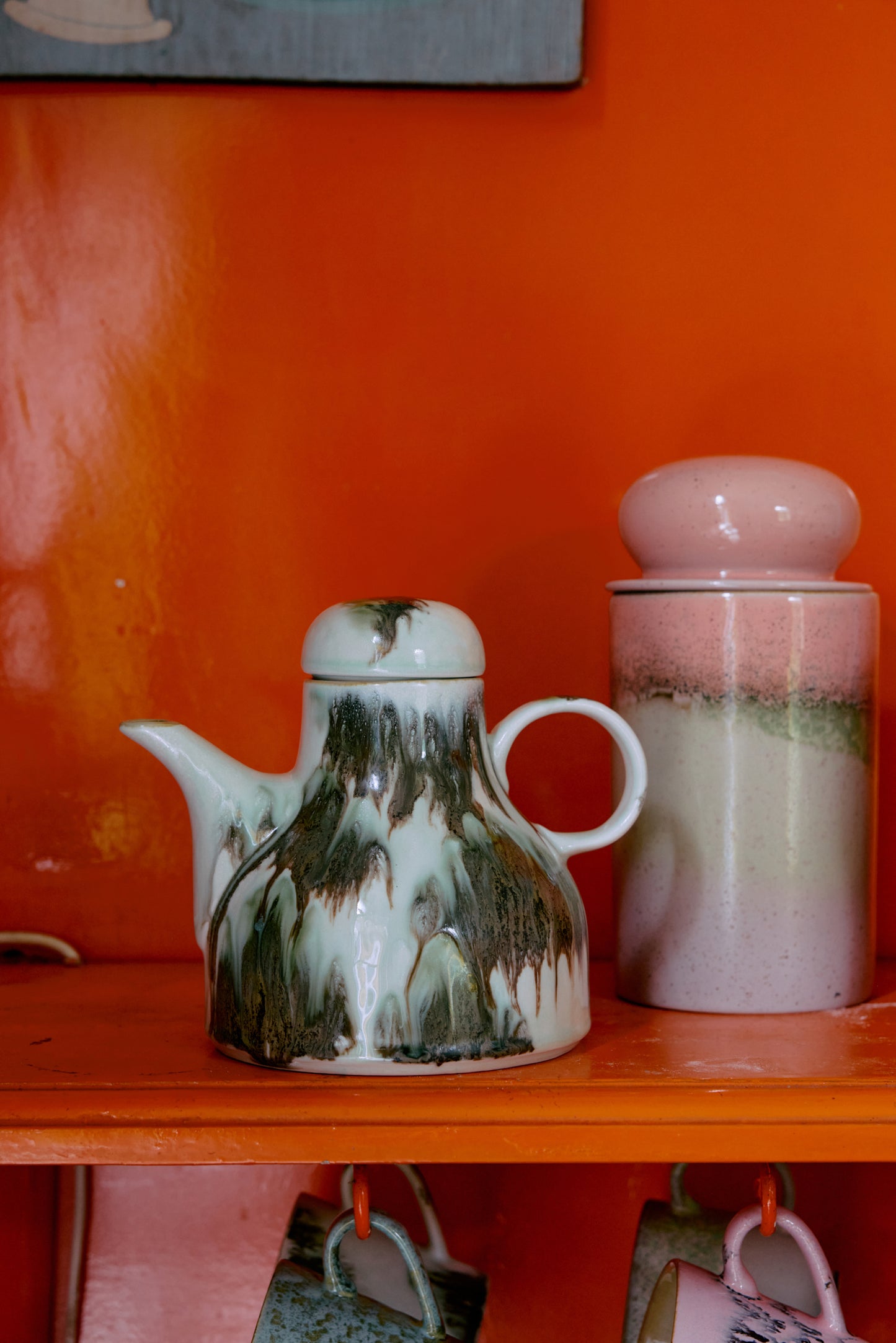 HKLIVING - 70’s Ceramics: Coffee Pot, Tide