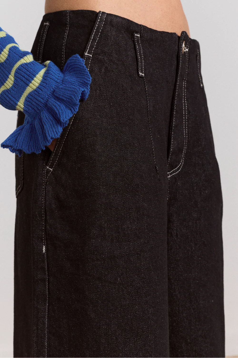 Damson Madder - Loose Fit Pascal Jeans, Black Wash