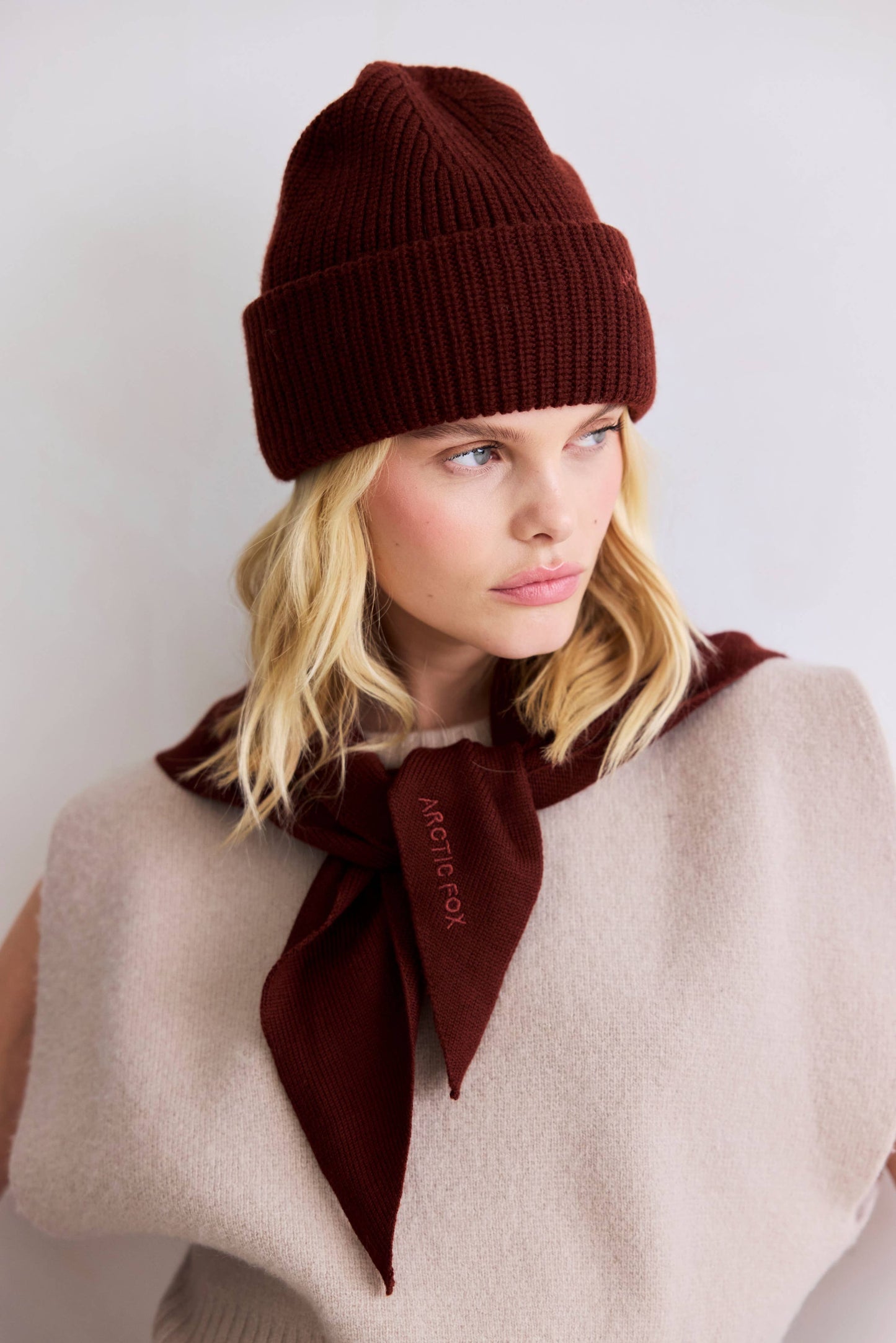 Arctic Fox & Co - Merino Wool Triangle Scarf, Dark Walnut Brown