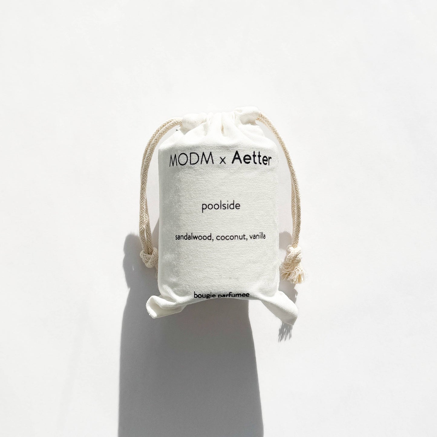 MODM - 'poolside' scented candle - 180ml
