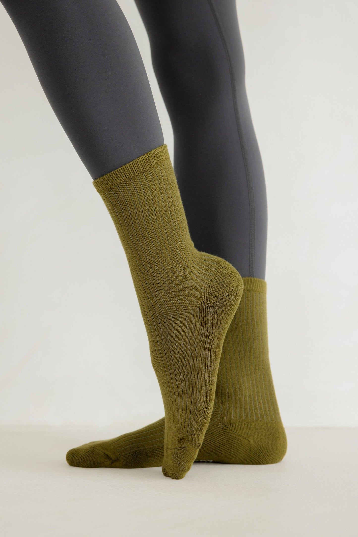 Arctic Fox & Co - The Everyday Socks - Mossy Green
