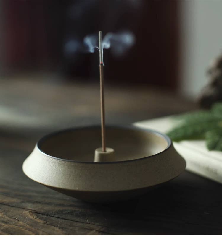 Gohobi - Handmade Ceramic Black Incense Holder