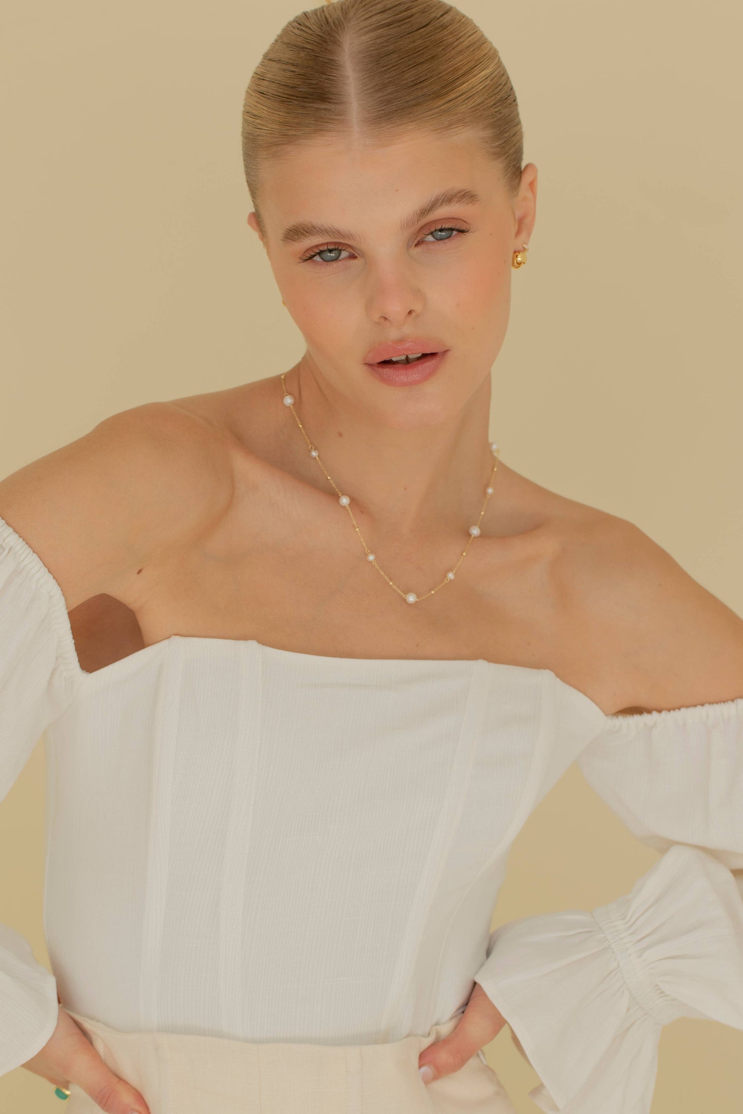 Arctic Fox & CO. - JOY - Beaded Pearl Chain Necklace Gold