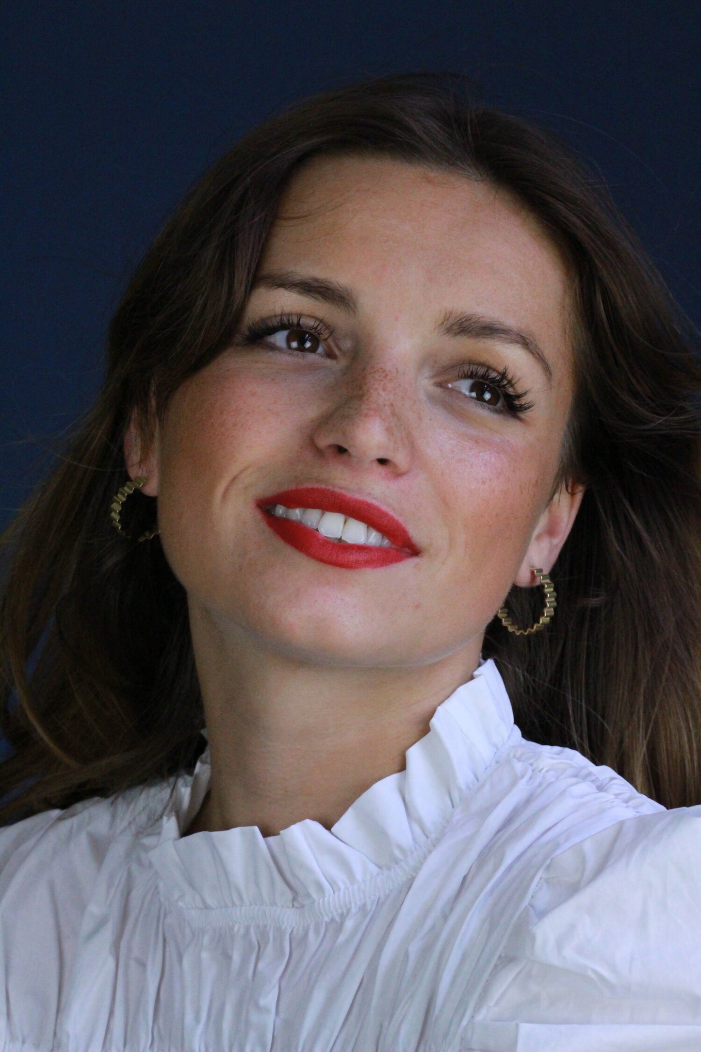 Olivia Taylor - Classic Ondulée Hoops, Gold